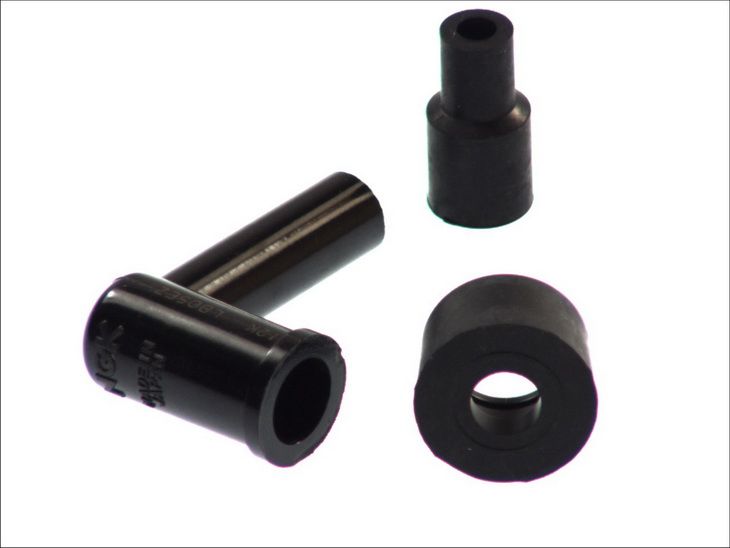 Fișă bujie NGK filet 10, negru, 14 mm