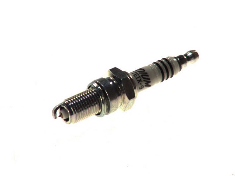 Bujie NGK DPR7EIX-9, cheie 18,0 mm, filet 19,0 mm, tip electrod Iridium
