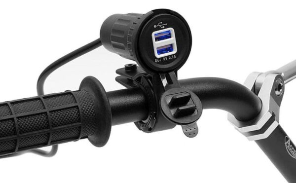 Adaptor, cigarette lighter 4 RIDE 24 V, 5 V, 3.1 A · PMP-00107767